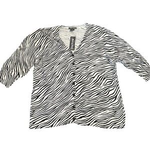 Deb Shops Plus Size‎ Zebra Print Button Front Top 3X NWT